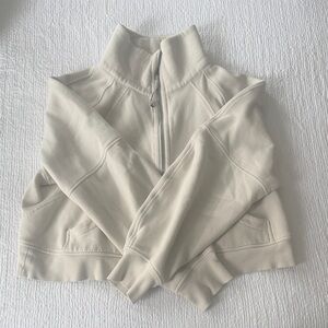 Lululemon Scuba Half Zip size 6 bone